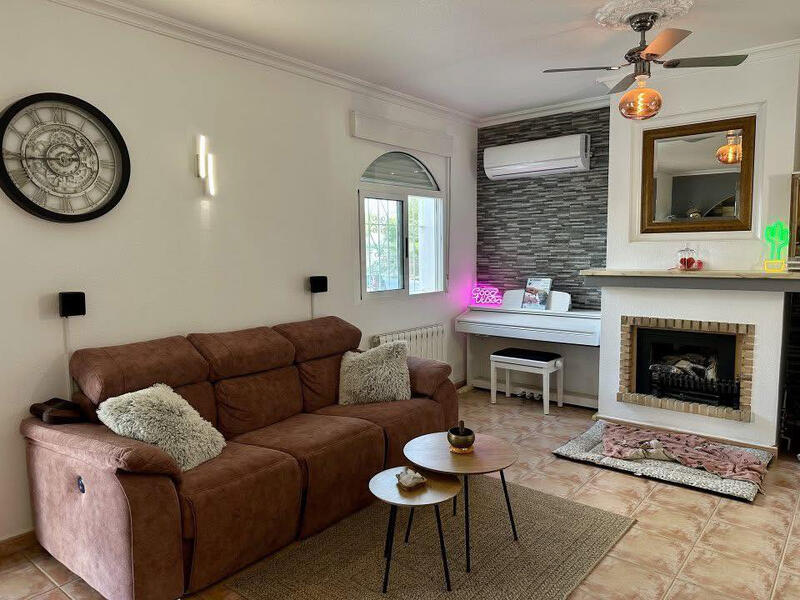 Spektakuläre 5-Schlafzimmer-Villa