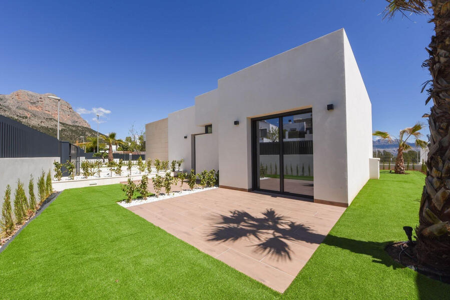 Moderne Stilvolle Villa