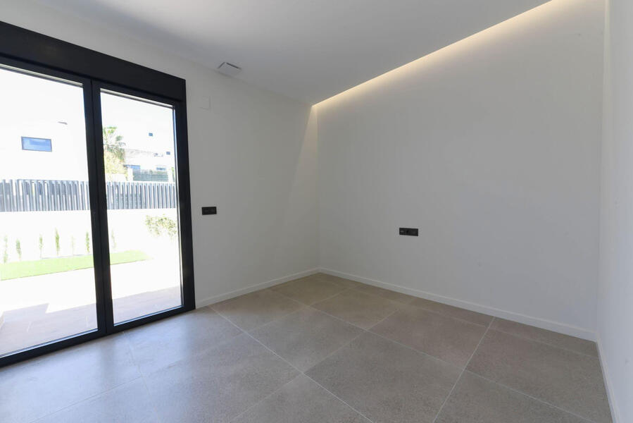 Moderne Stilvolle Villa